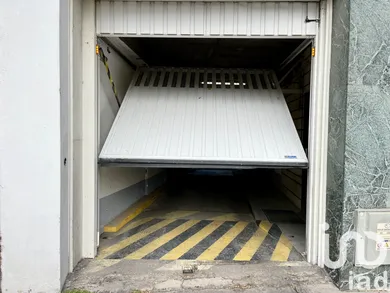 Parking in Paris (75014)