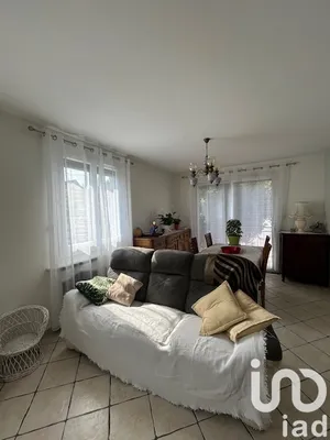 Townhouse in Saint-Parres-aux-Tertres (10410)