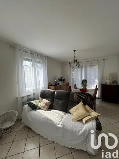 Townhouse in Saint-Parres-aux-Tertres (10410)