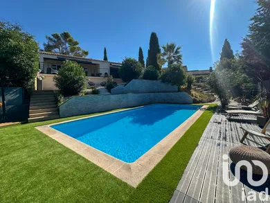 Maison traditionnelle à Les Adrets-de-l'Estérel (83600)