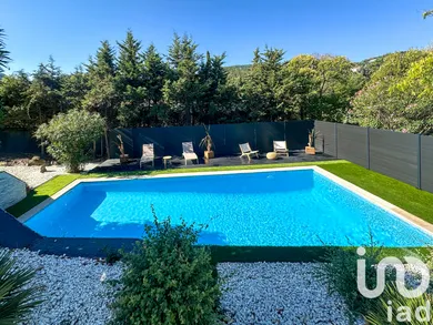 Maison traditionnelle à Les Adrets-de-l'Estérel (83600)