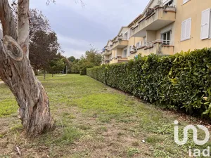 Apartment at Carrières-sous-Poissy (78955)