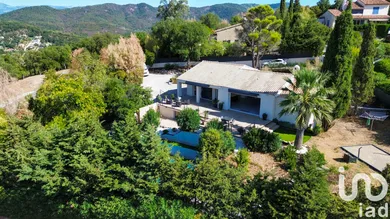 Maison traditionnelle à Les Adrets-de-l'Estérel (83600)