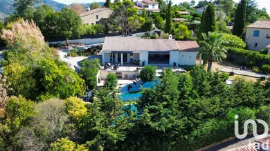 Maison traditionnelle à Les Adrets-de-l'Estérel (83600)