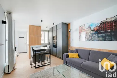 Apartment at Paris (75016)