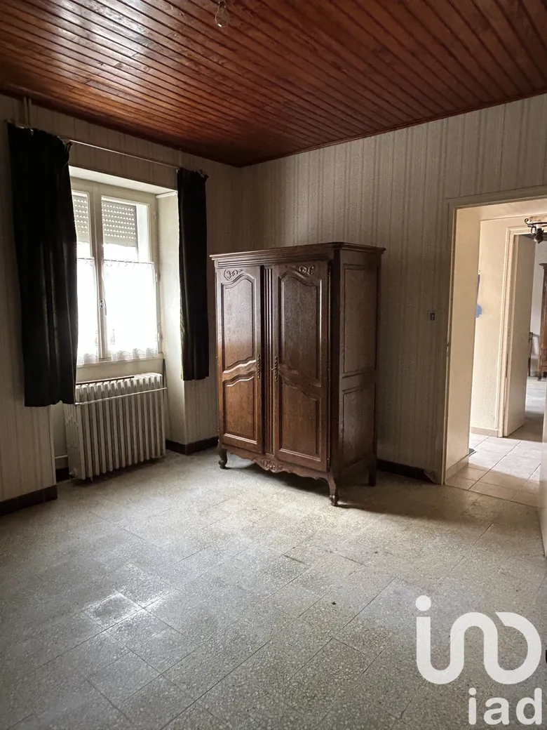 Maison 6 pièces 115 m² · à Levet · 115 m² · 75 000 €