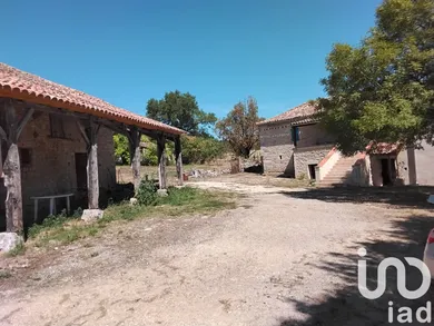 Ferme à Belmont-Sainte-Foi (46230)