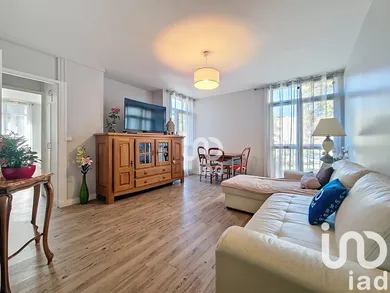 Appartement à Ris-Orangis (91130)