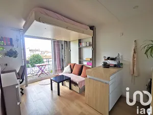 Apartment at Montrouge (92120)