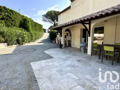 Appartement à Sainte-Maxime (83120)