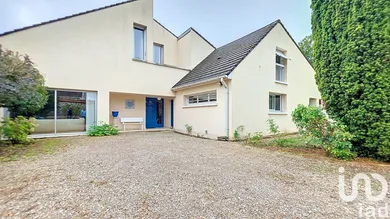 Maison d'architecte à Marcilly-sur-Seine (51260)