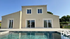 Maison traditionnelle à Jonquières (84150)