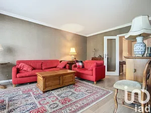 Apartment at Chevilly-Larue (94550)