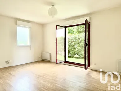 Appartement à Saint-Arnoult (14800)