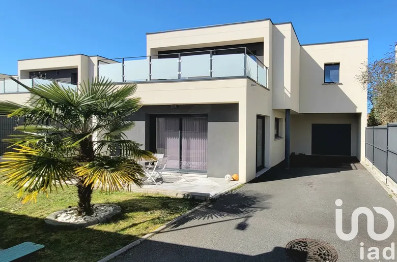 Maison 6 pièces 140 m² · à Oissel · 140 m² · 329 000 €