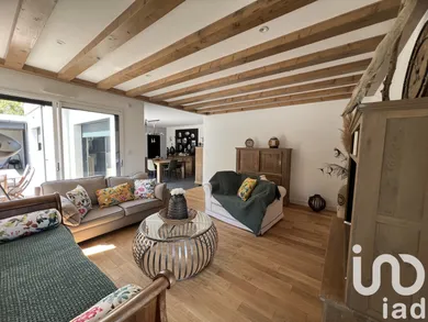 Architectural house in Marcé (49140)