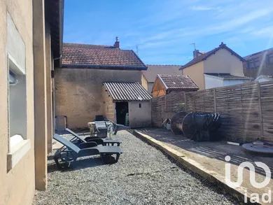 Immeuble à Gueugnon (71130)