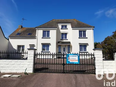 Maison à Créances (50710)