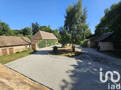 Domain at Courcemont (72110)