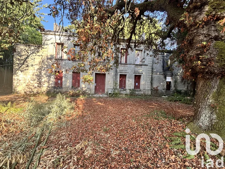Maison 10 pièces 300 m² · à Le Pout · 300 m² · 318 000 €