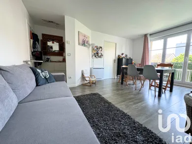 Apartment in Trappes (78190)