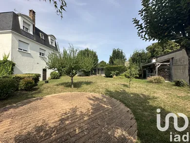 Building in Villiers-sur-Orge (91700)