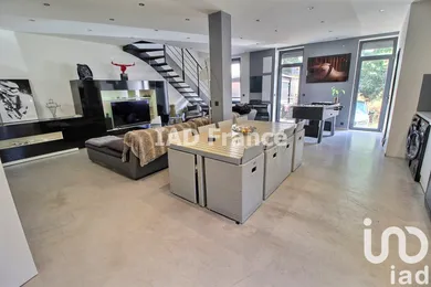 House at Marseille (13015)