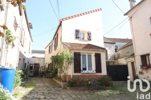House at Saulx-les-Chartreux (91160)