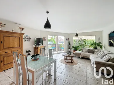 Traditional house at Servian (34290)