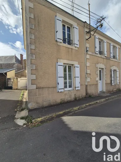 House at Thouars (79100)