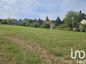 Land at Saint-Jean-les-Deux-Jumeaux (77660)