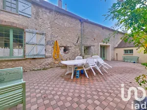 Longere in Montigny-Lencoup (77520)