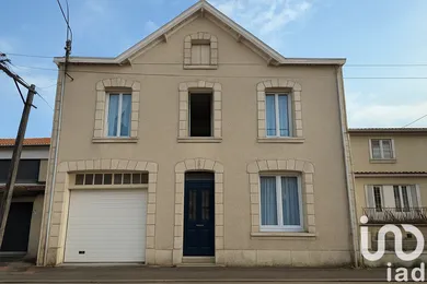 Maison de ville à Parthenay (79200)