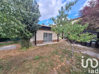 Apartment in Saint-Michel-sur-Orge (91240)