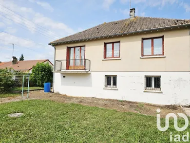 House in Charmoy (89400)