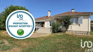 House at Maurs (15600)