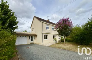 House at Saint-Cyr-sur-Loire (37540)
