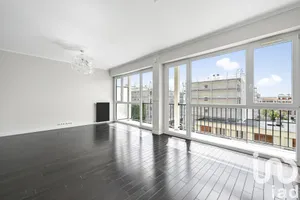 Apartment at Cachan (94230)