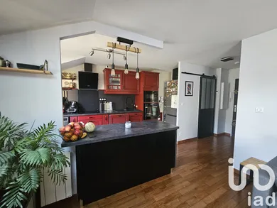 Apartment at Émerainville (77184)