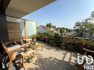 Appartement à Voisins-le-Bretonneux (78960)