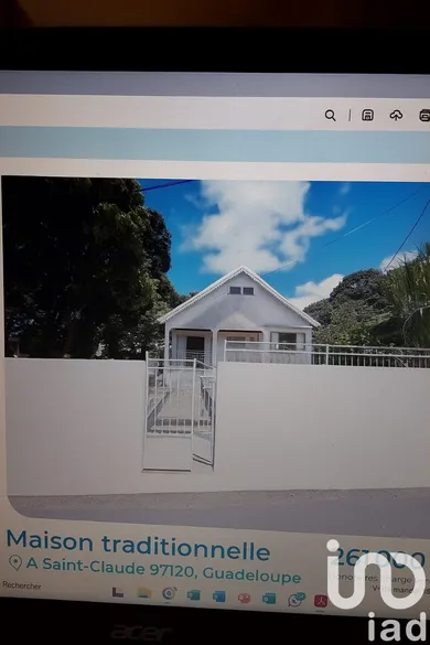 Traditional house at Saint-Claude (97120)