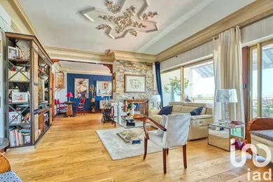 Duplex at Bordeaux (33200)