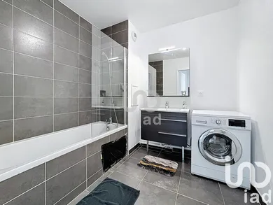 Apartment in Chessy (77700)