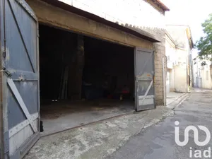 Garage at Sorgues (84700)