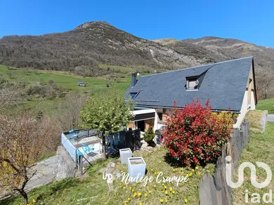 Architectural house in Esterre (65120)