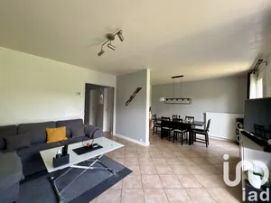 Maison à Le Coudray-Montceaux (91830)