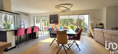 Architectural house at Basse-Goulaine (44115)