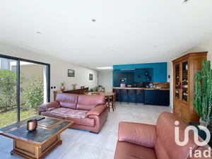 House at Saint-Jean-de-Liversay (17170)