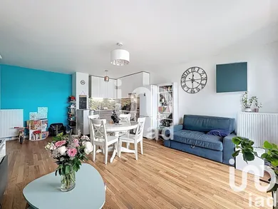 Apartment in Villecresnes (94440)