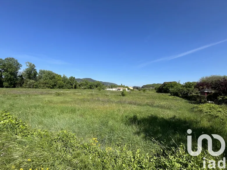 Terrain à bâtir à Donzère (26290) · 260 000 €
